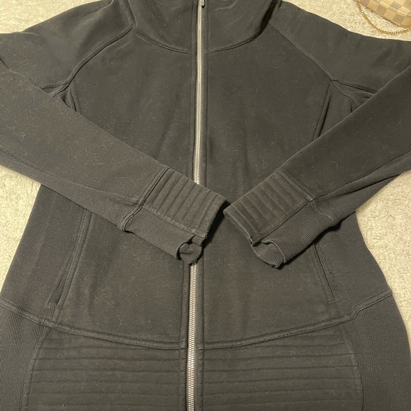 Black lululemon zip up jacket in size 12 - Picture 2 of 6